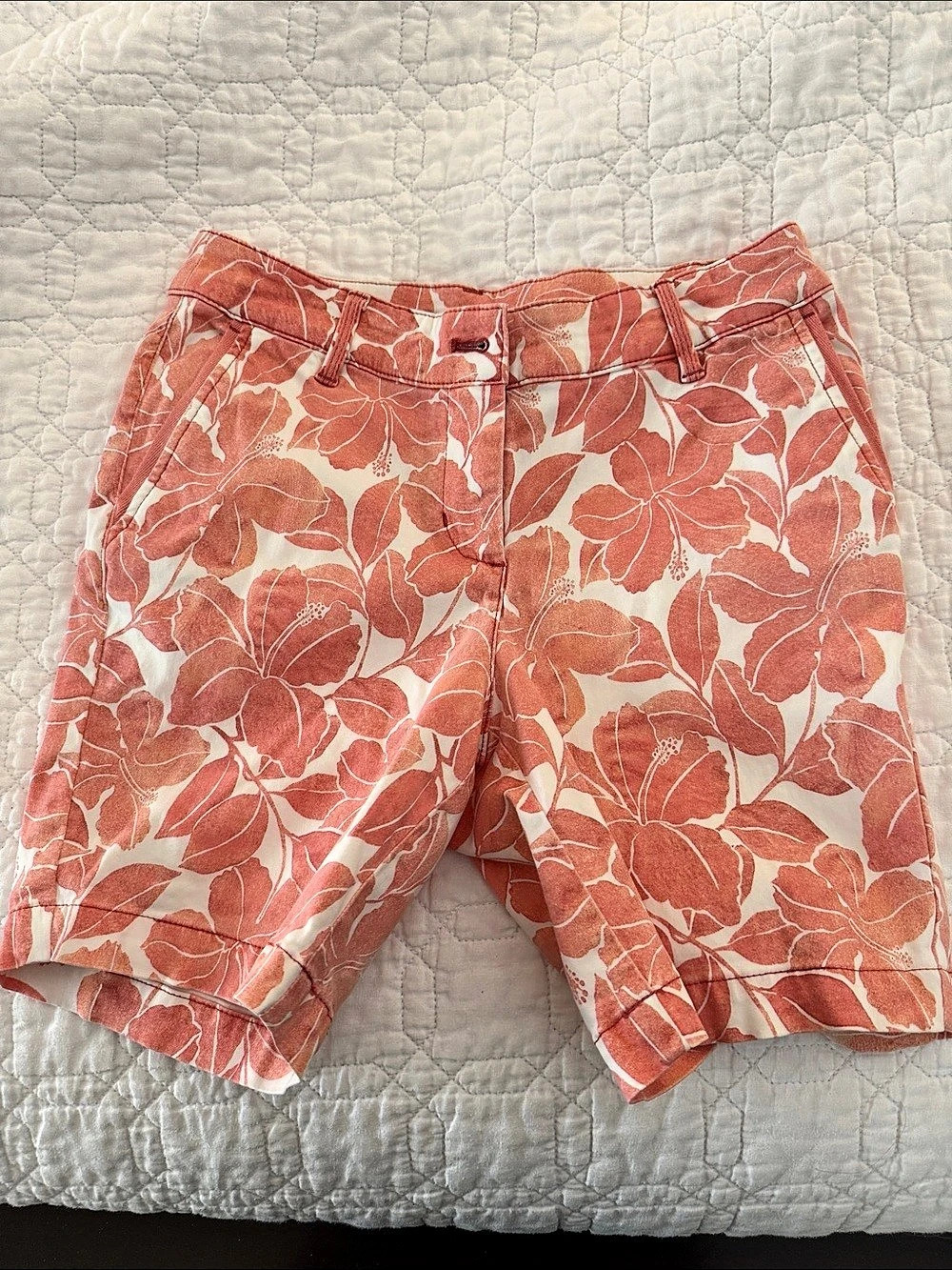 Tommy Bahama ladies shorts size5